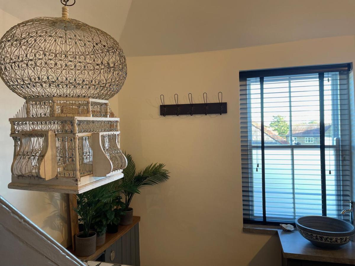 Fabulous Apartment Seconds From Beach By Whitstable-Holidays, Pudding Pan Exterior foto